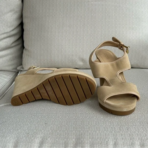 Michael Kors Suede Sandals, size 10 - Picture 3 of 4